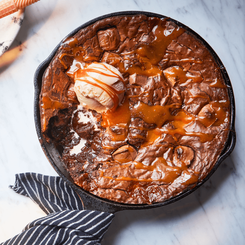 overhead image of chococolate brownie in skillet