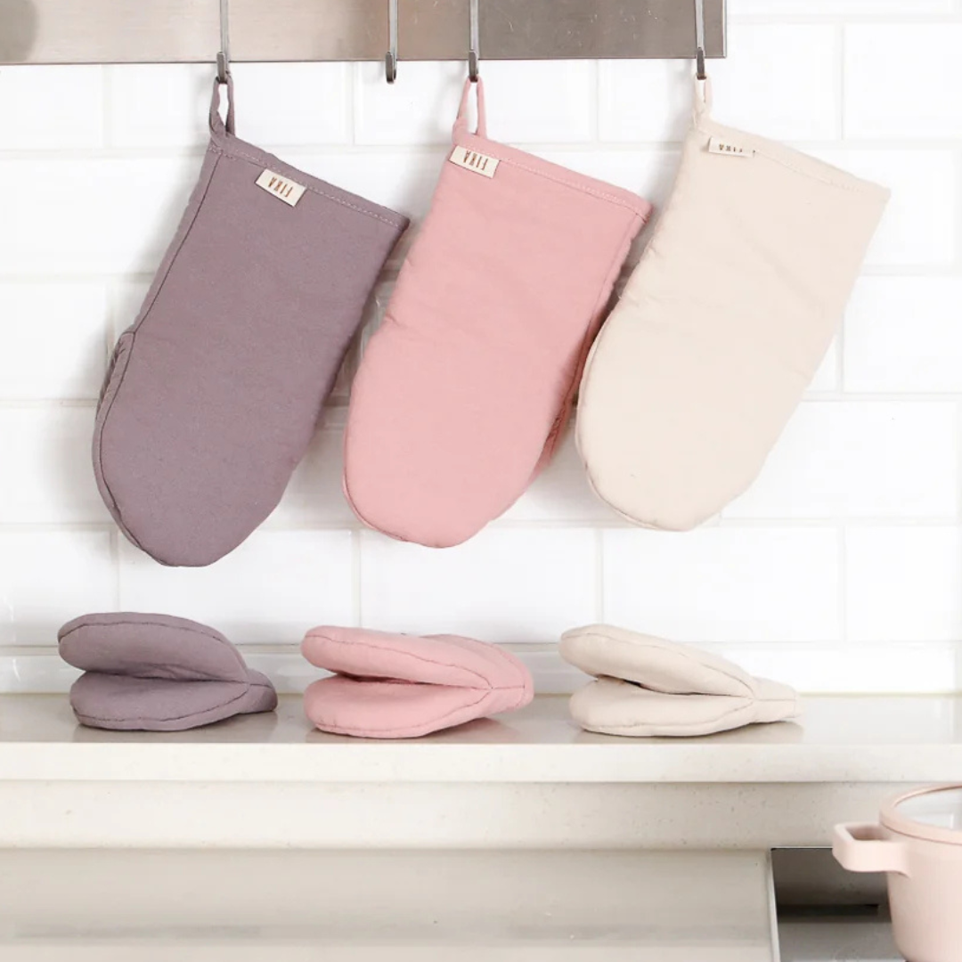 Fika Oven mitts are gift under 25.00
